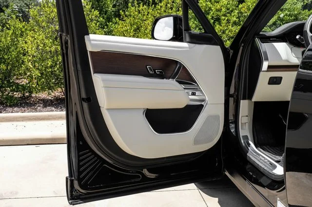 New 2026 Black Land Rover SE image 51