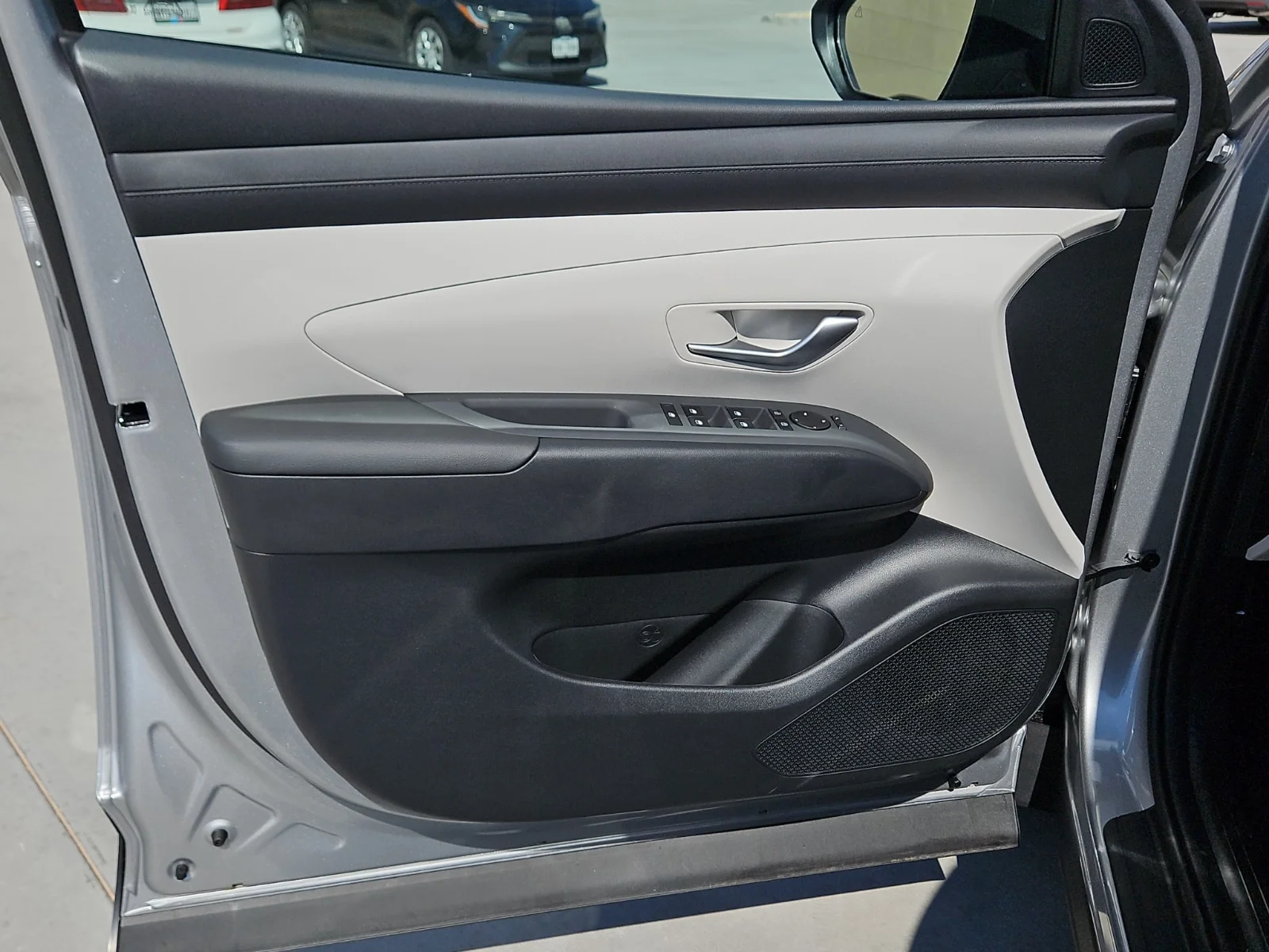 New 2026 Shimmer Silver Hyundai SE 4dr Front-Wheel Drive image 12