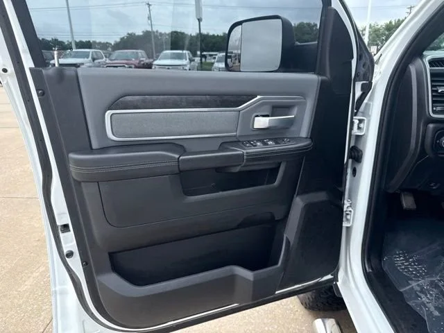 Used 2022  Ram Big Horn image 12