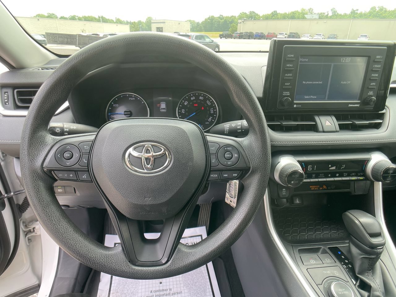 Used 2022 White Toyota Hybrid LE image 13