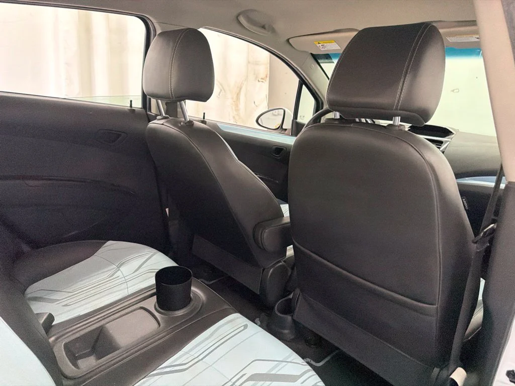 Used 2016 White Chevrolet 1LT image 28