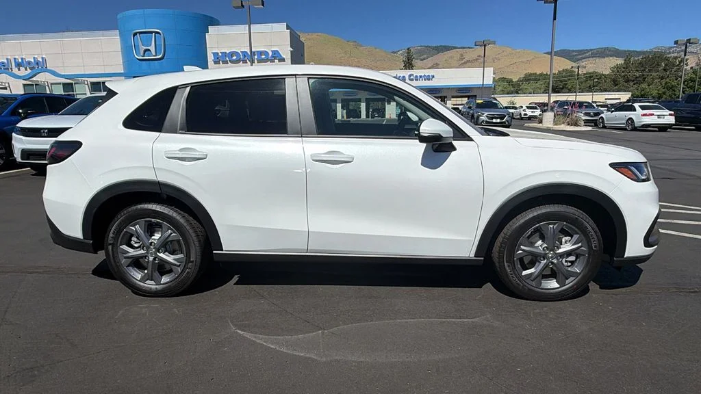 New 2027 Platinum White Pearl Honda LX image 2