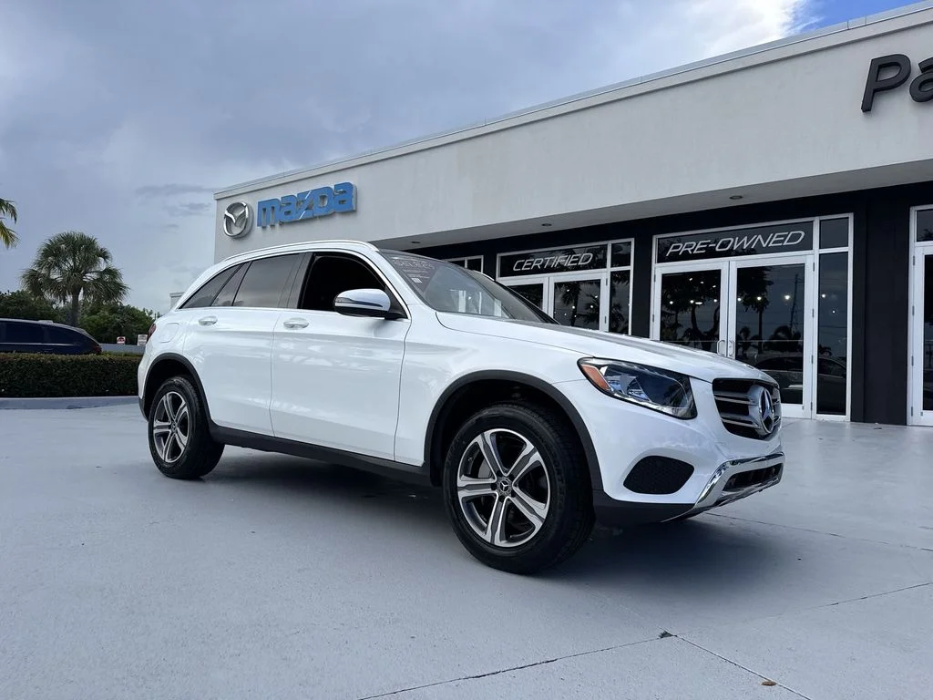 Used 2018 Polar White Mercedes-Benz GLC 300 image 22