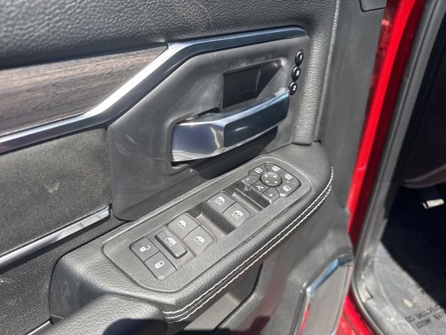 New 2026 Molten Red Pearl-Coat Exterior Paint RAM Laramie image 17