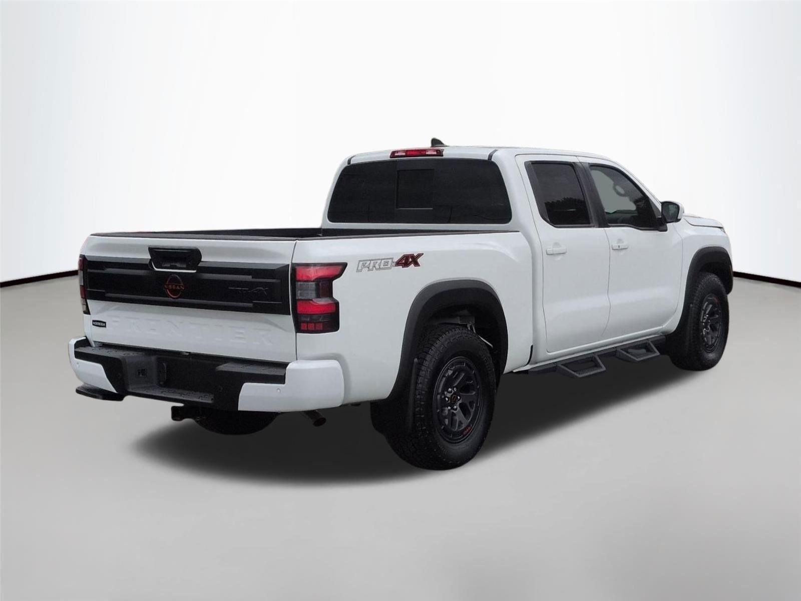 New 2026 Glacier White Nissan PRO-4X image 4