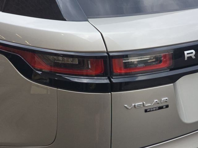 Used 2018 Silver Land Rover S image 36