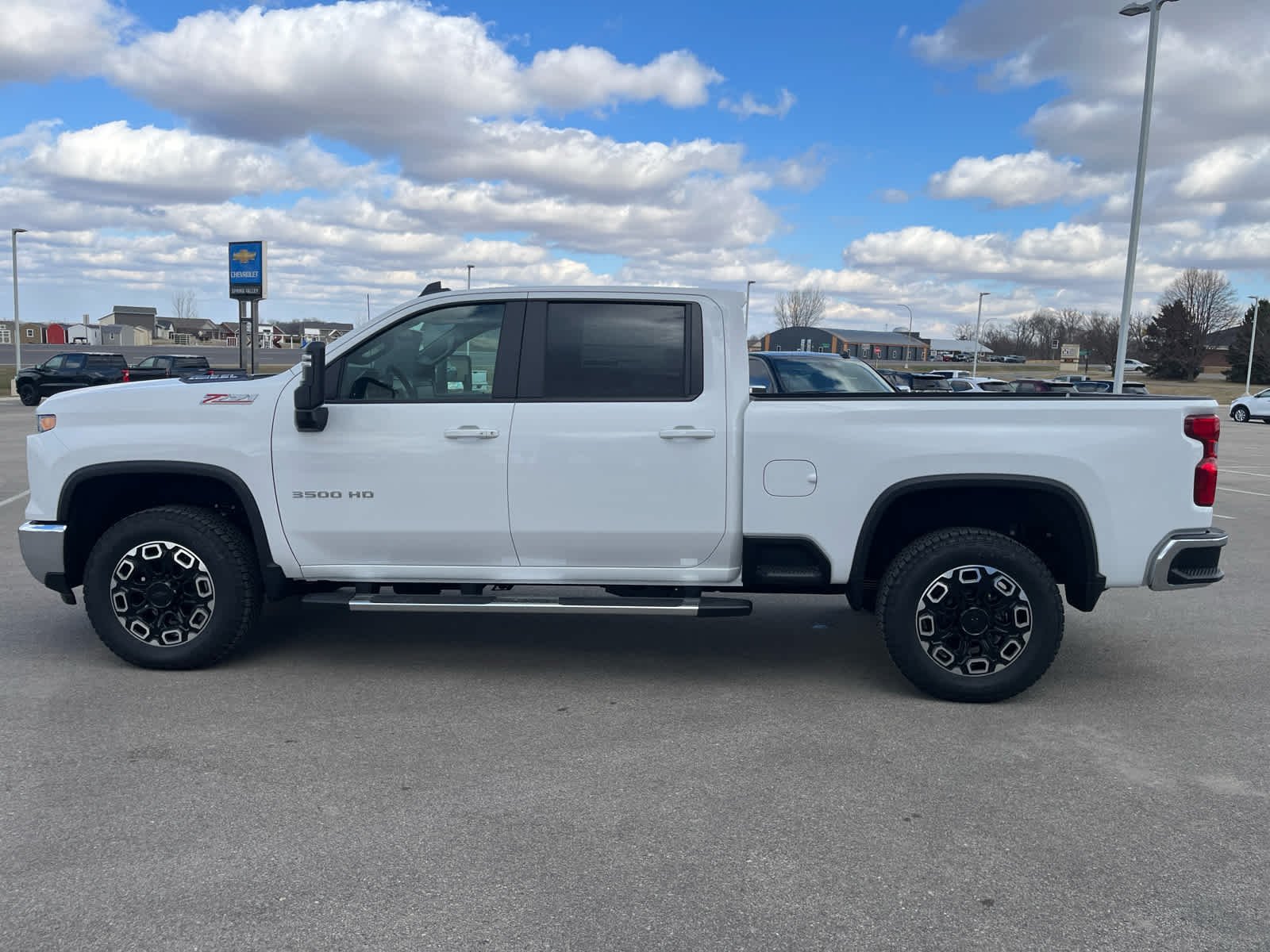 2026 Chevrolet Silverado 3500 HD LT - Photo 6