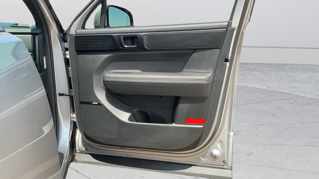 Used 2024 Silver Hyundai Calligraphy image 17