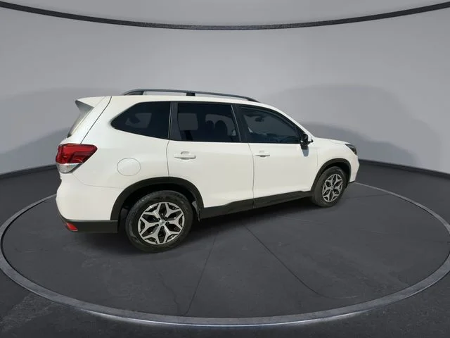 Used 2020 White Subaru Premium image 8