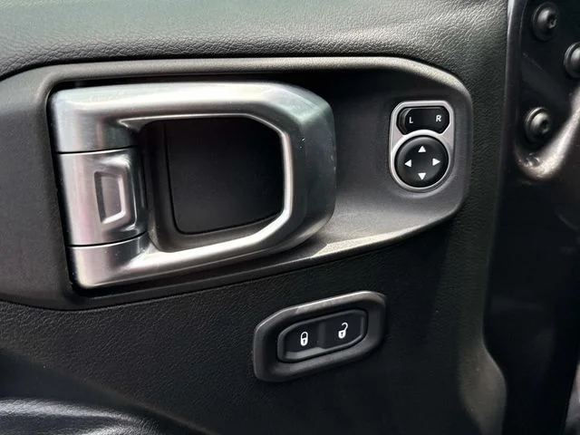 Used 2018 Gray Jeep Unlimited Sport S image 26