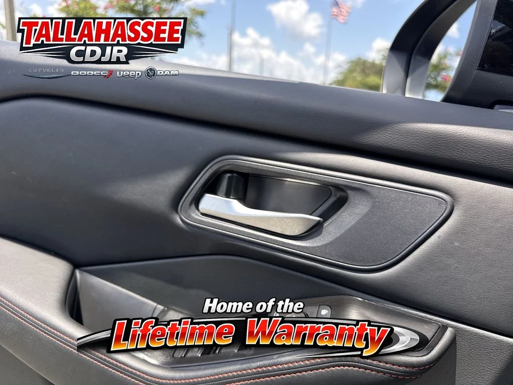 Used 2025 Super Black Nissan Rock Creek image 15