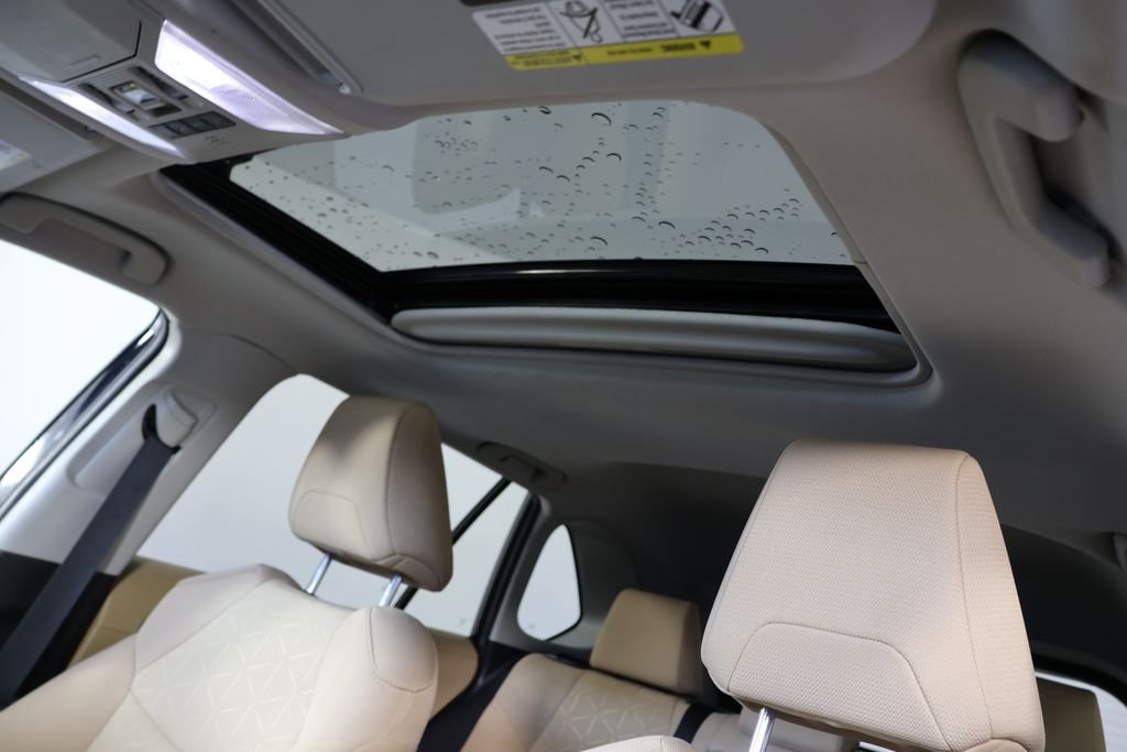 Used 2022 Black Toyota XLE image 19