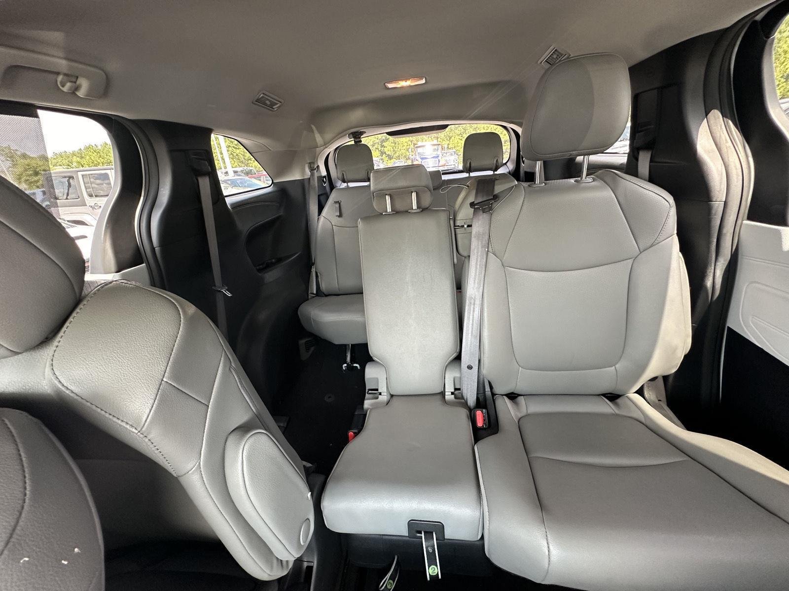 Used 2025 Wind Chill Pearl Toyota XLE image 12