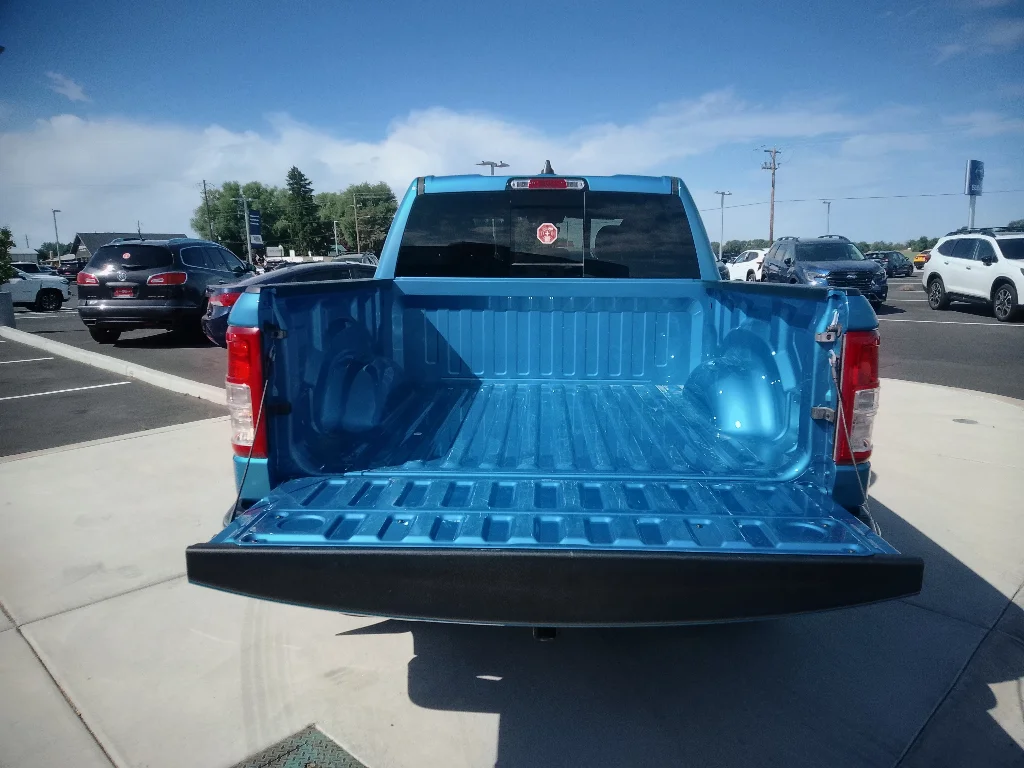 Used 2023 Hydro Blue Pearlcoat Ram Big Horn image 13