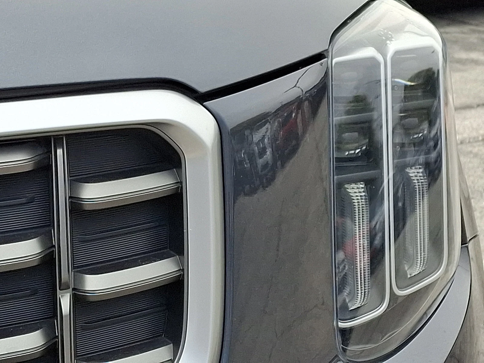Certified Used 2024 Gray Kia S image 9