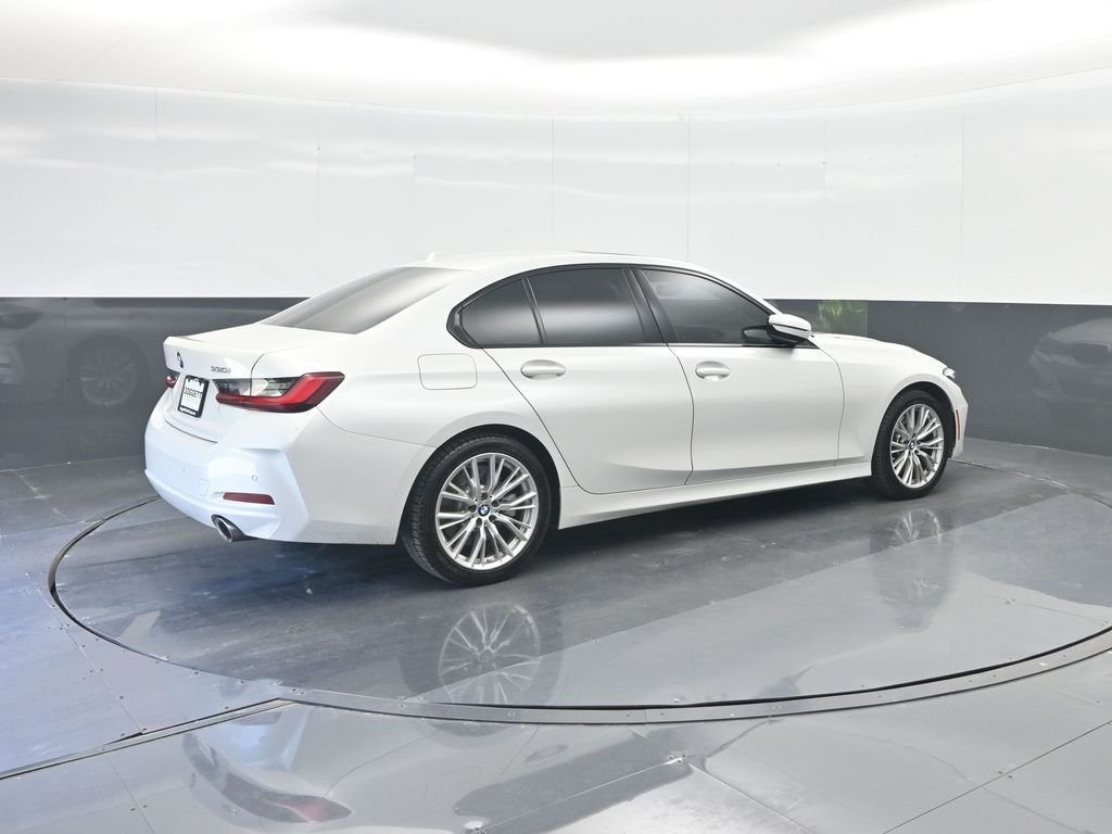 Used 2023 White BMW 330i image 15