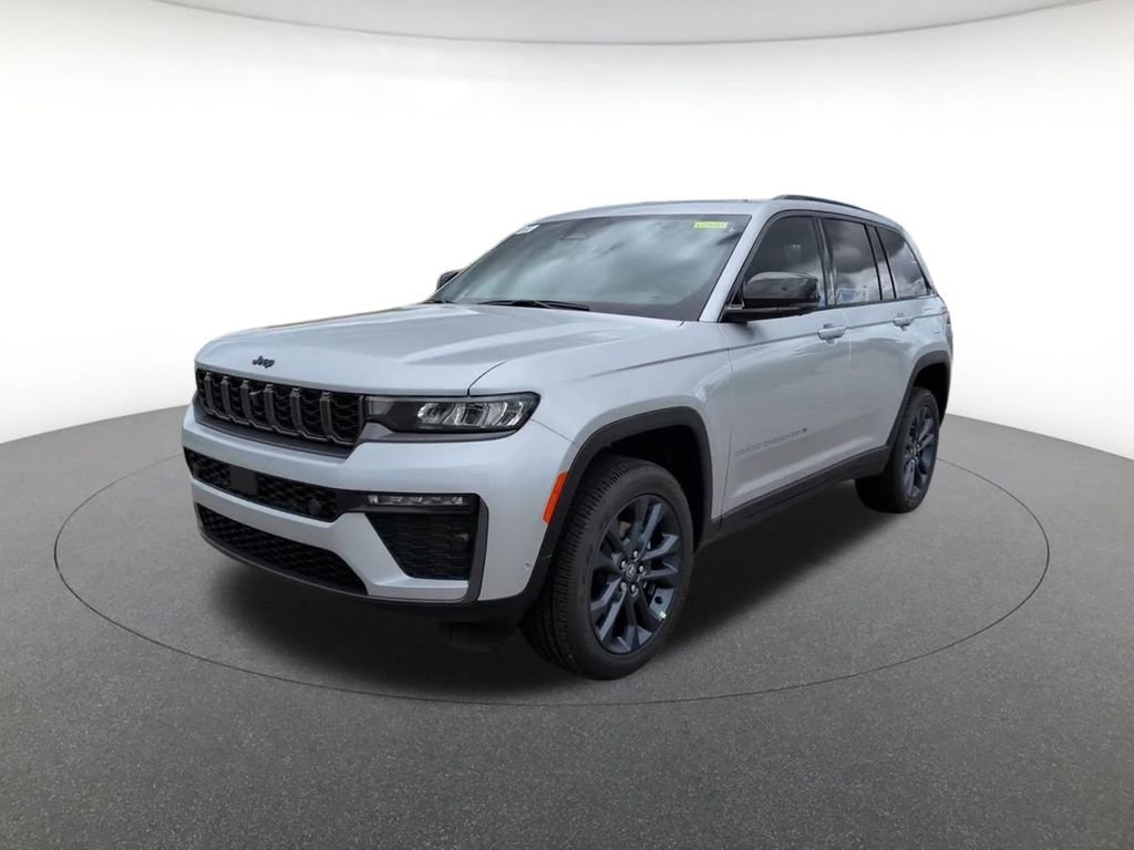 New 2026 Silver Zynith Exterior Paint Jeep  image 10