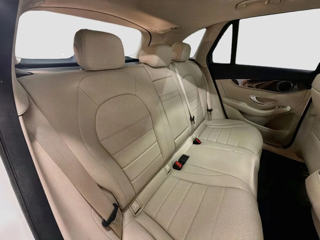 Certified Used 2022 Polar White Mercedes-Benz GLC 300 image 26