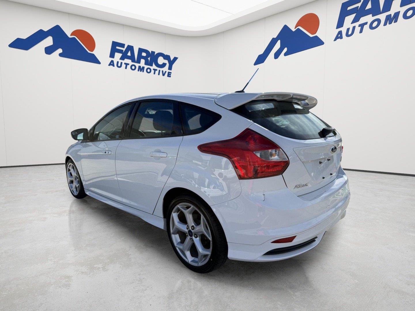 Used 2014 Oxford White Ford ST image 4