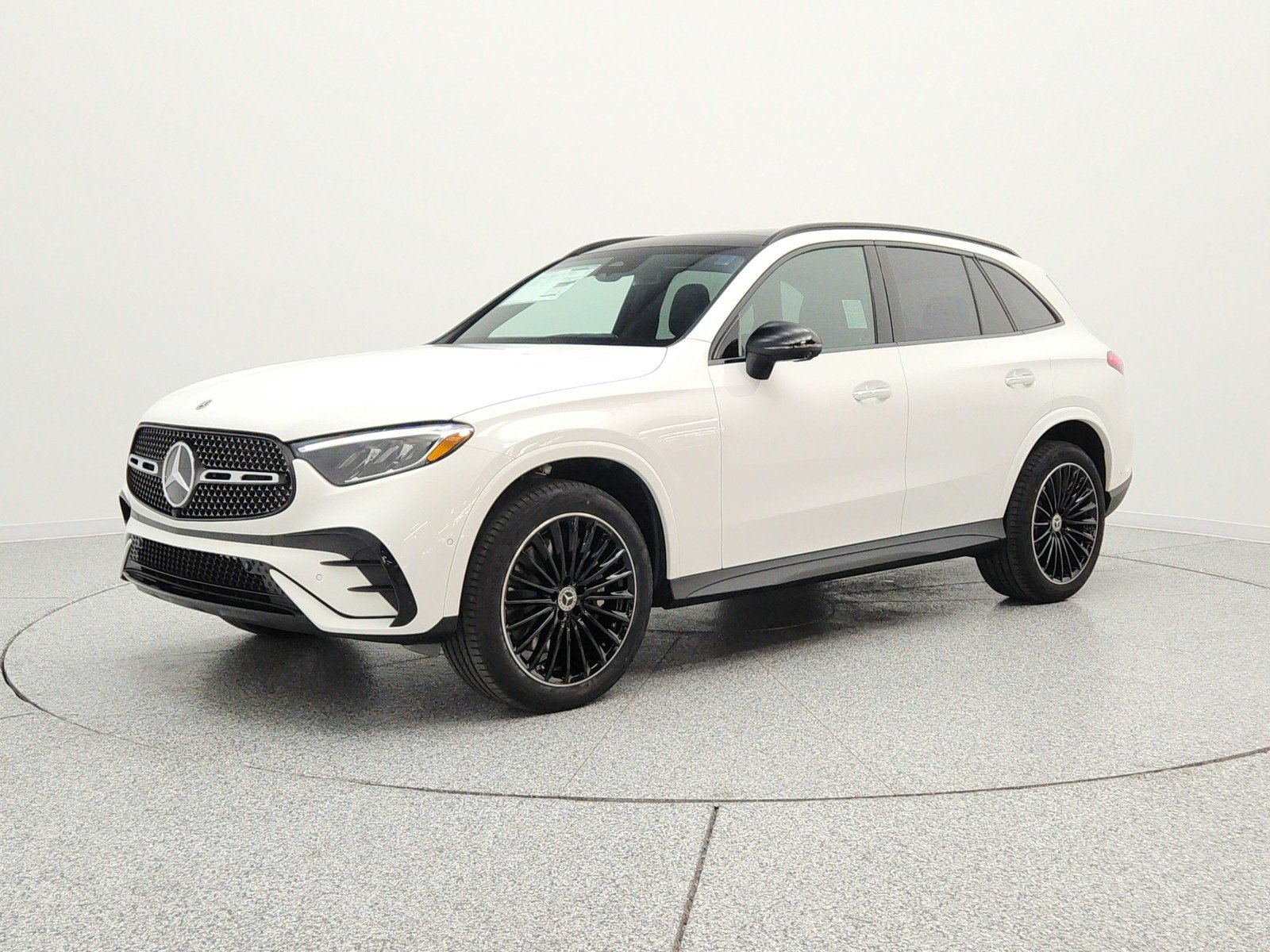 New 2026 Polar White Mercedes-Benz GLC 300 SUV image 1