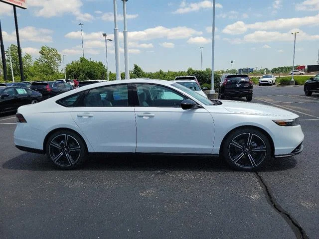 New 2026 Platinum White Pearl Honda SE image 20