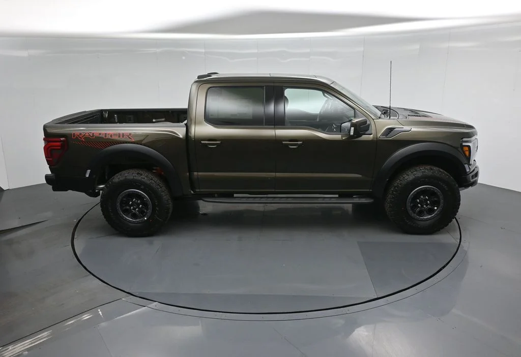 New 2026 Shelter Green Ford Raptor image 41