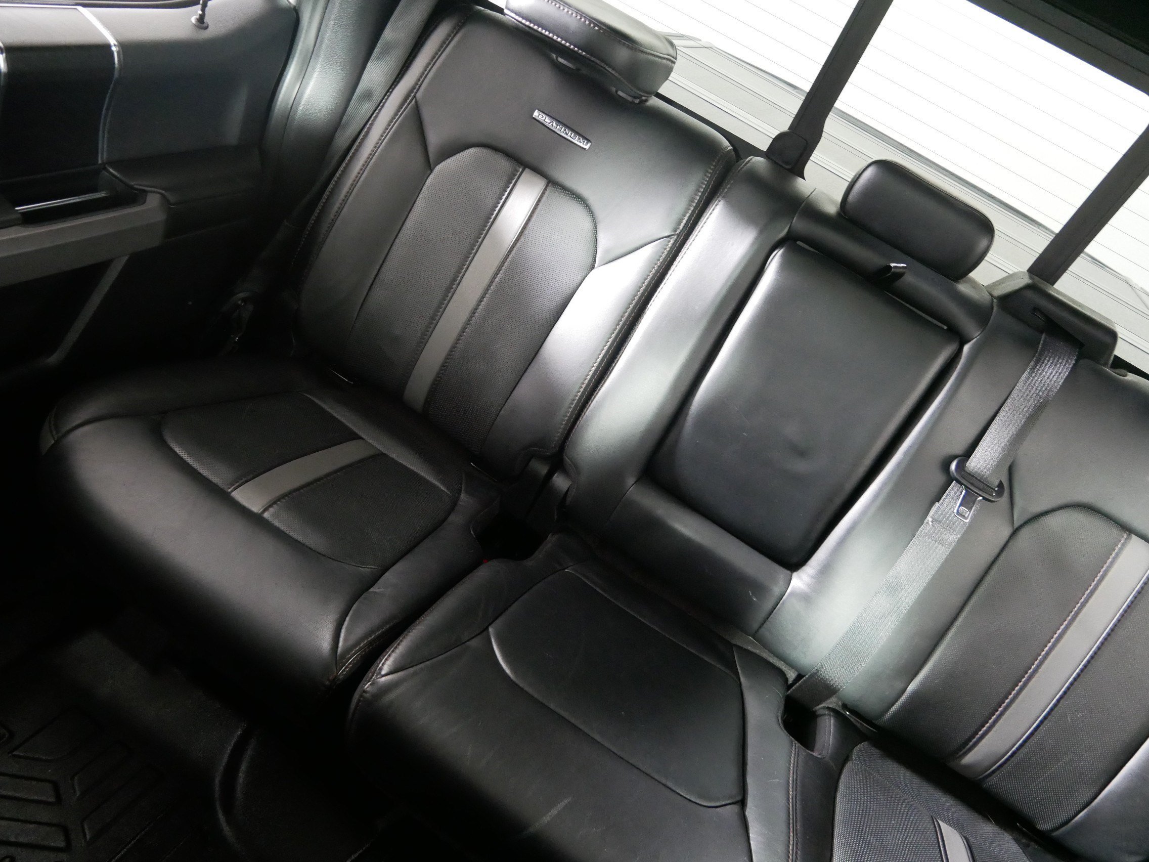 Used 2019 Ingot Silver Metallic Ford Platinum image 12