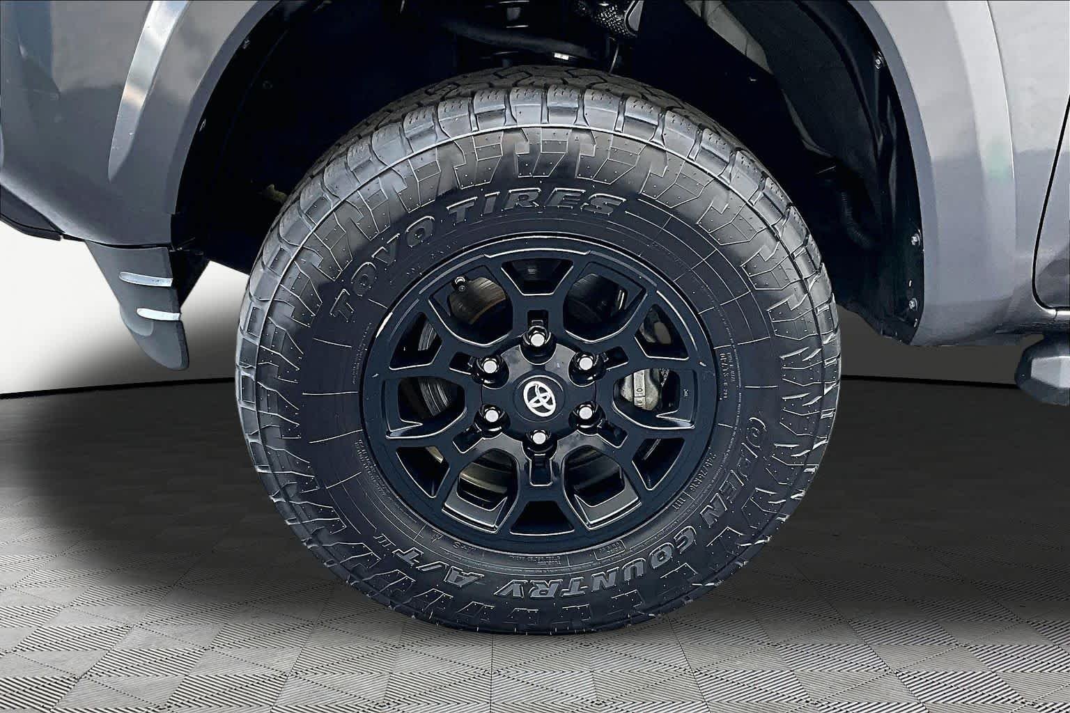 Used 2021 Magnetic Gray Metallic Toyota SR5 image 11