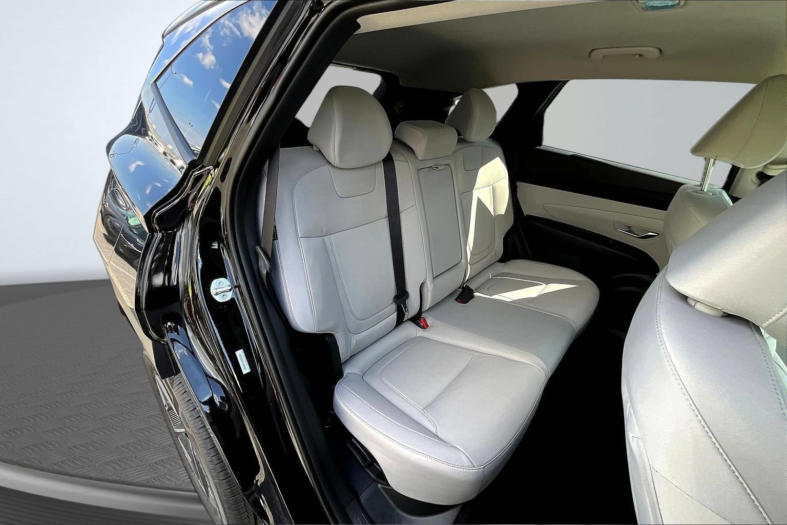 New 2026 Black Hyundai SEL image 10