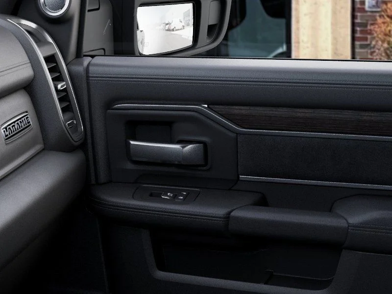 New 2026 Granite Crystal Metallic Clear-Coat Exterior Paint RAM Laramie image 25