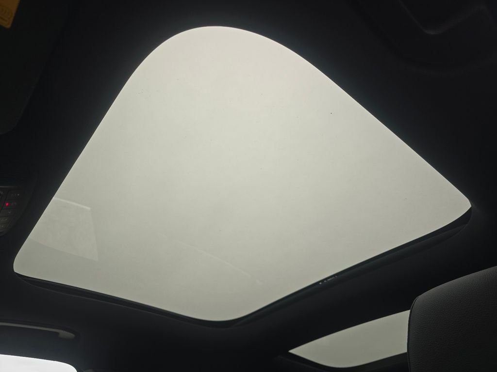 New 2026 Mountain Grey Metallic Mercedes-Benz GLA 250 image 3