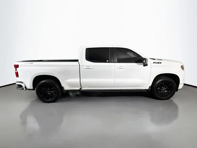 Used 2026 White Chevrolet RST image 9