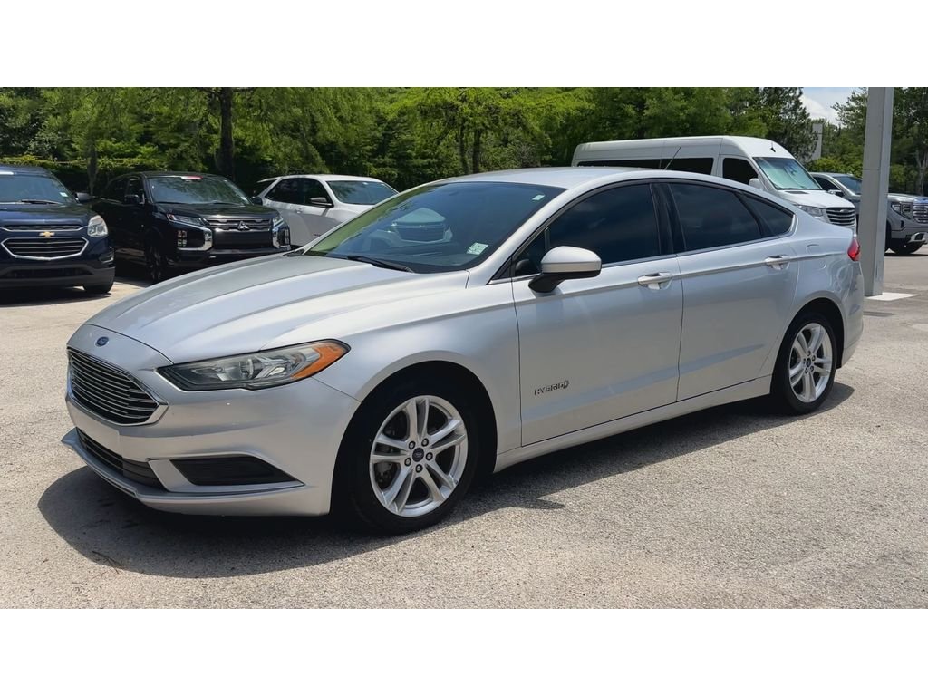 Used 2018 Silver Ford SE image 5