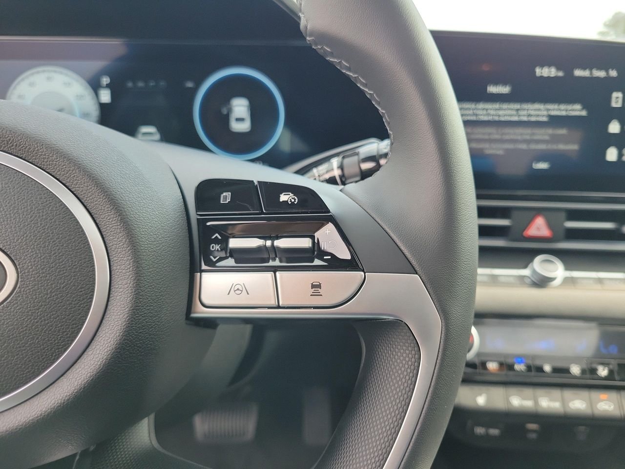 New 2026 Ecotronic Gray Hyundai Limited image 24