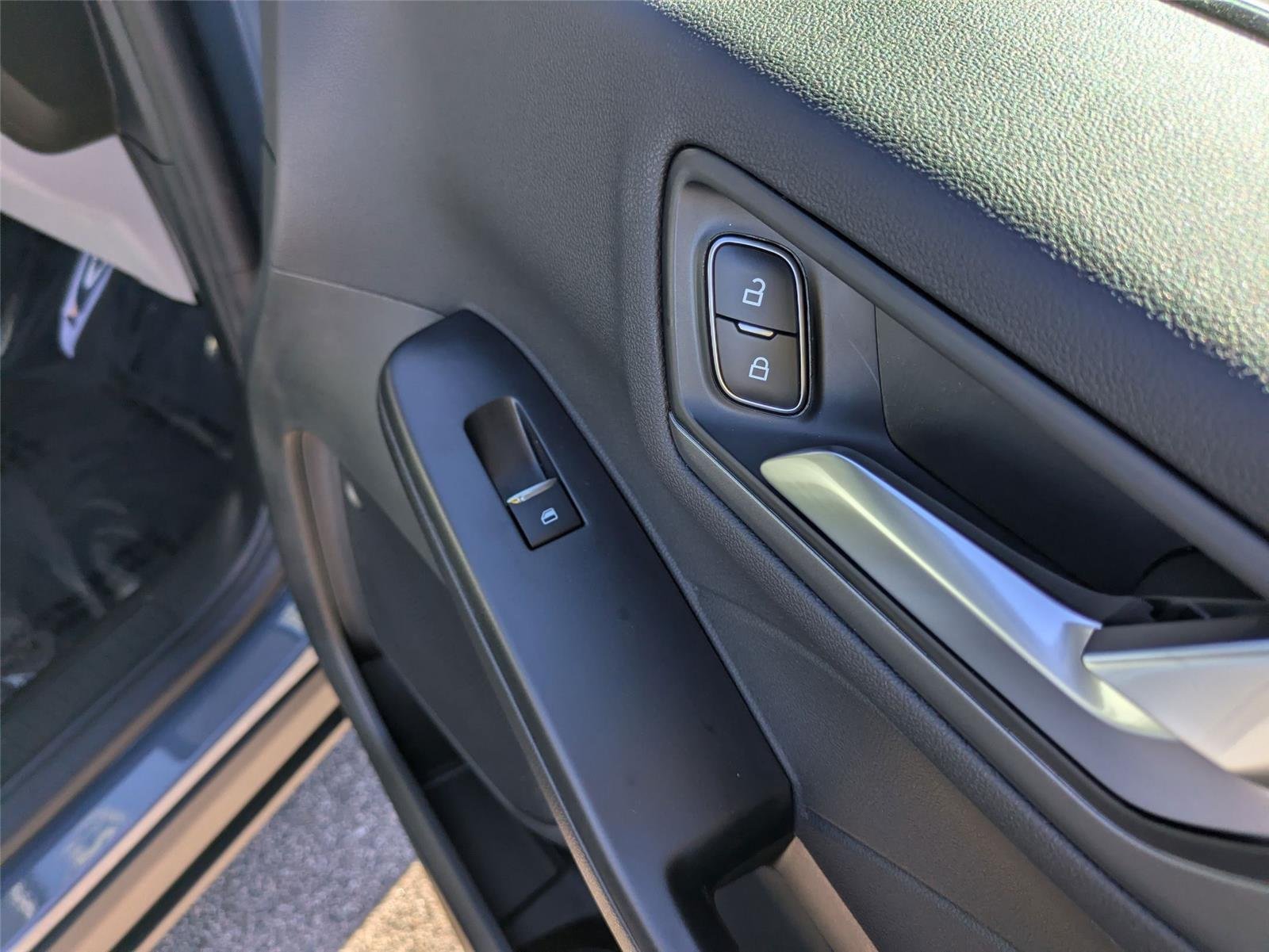 New 2025 Vapor Blue Metallic Ford PHEV image 41