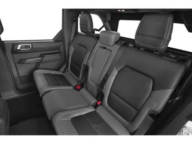 New 2026 Avalanche Gray Ford Outer Banks 4 Door 4x4 image 10
