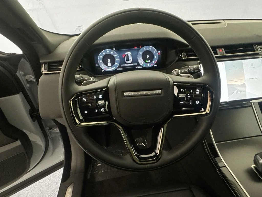 New 2026 Arroios Grey Land Rover S image 11