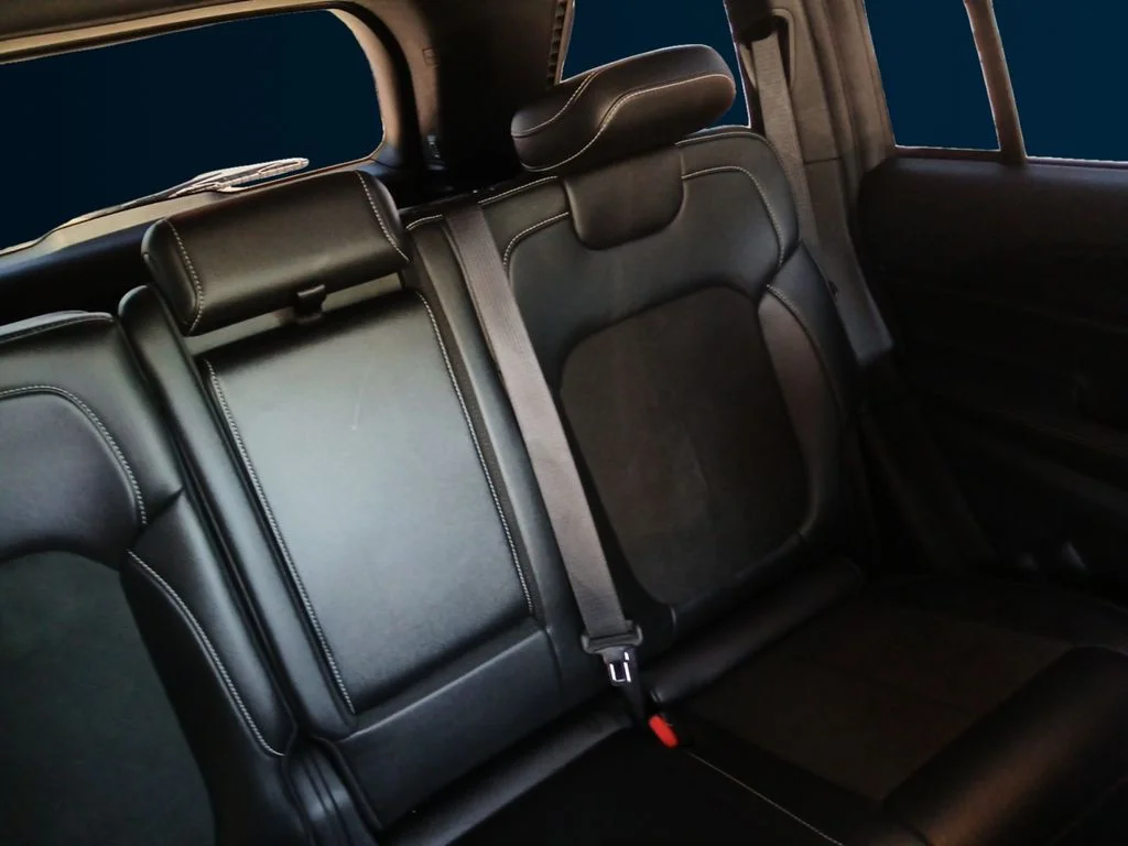 Used 2025 Gray Jeep Altitude X image 18