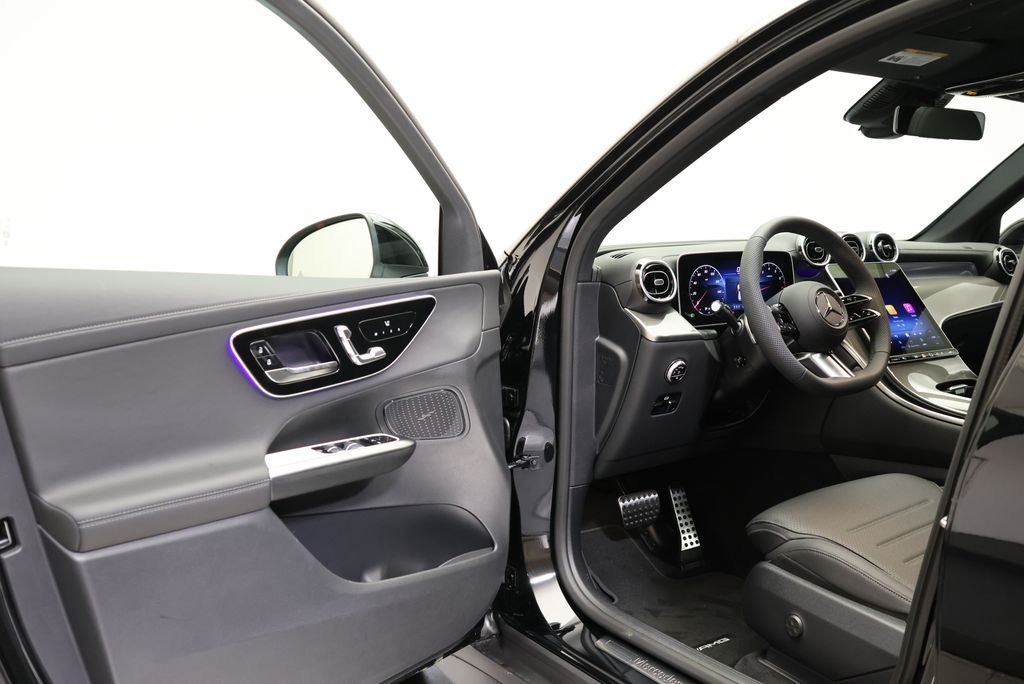 New 2026 Black Mercedes-Benz GLC 300 image 36