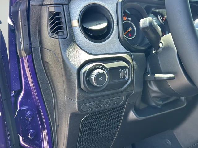 New 2026 Reign Jeep Sport S image 11