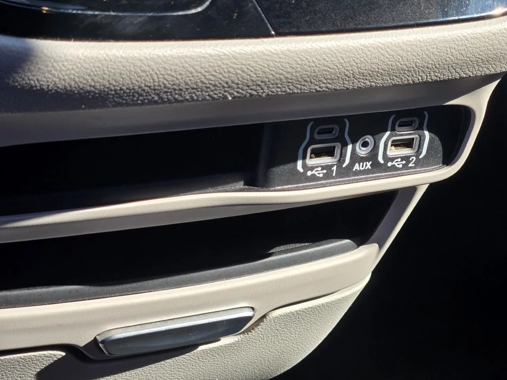 Used 2024 Silver Chrysler Touring L image 26