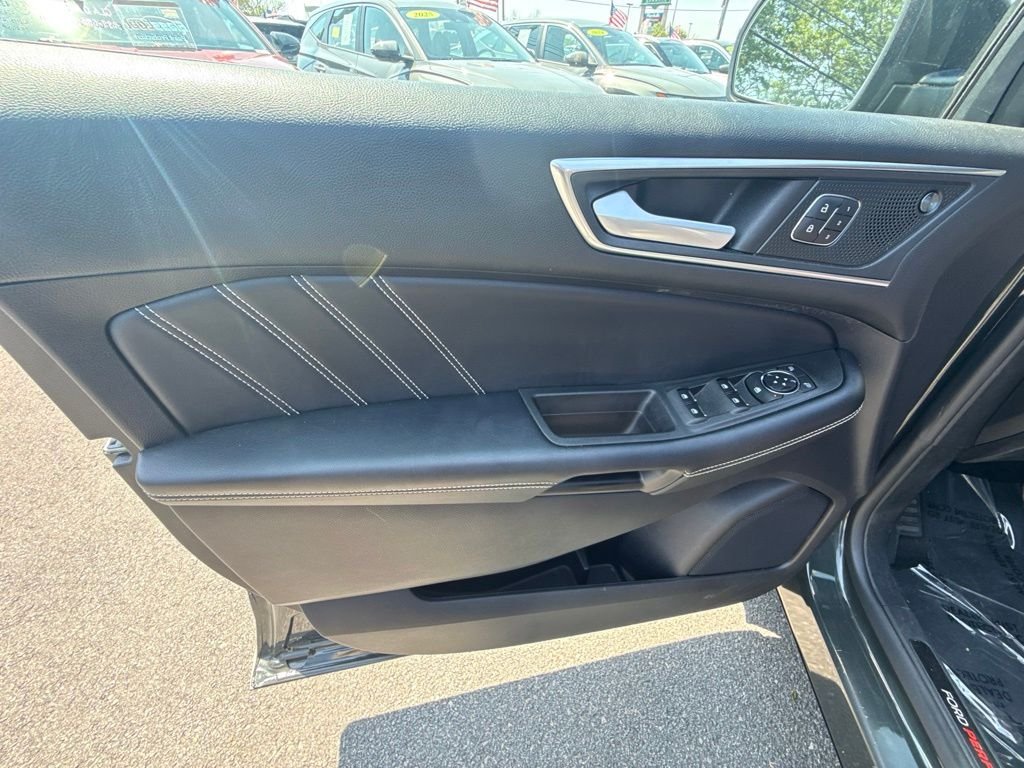 2022 Ford Edge ST - Photo 16