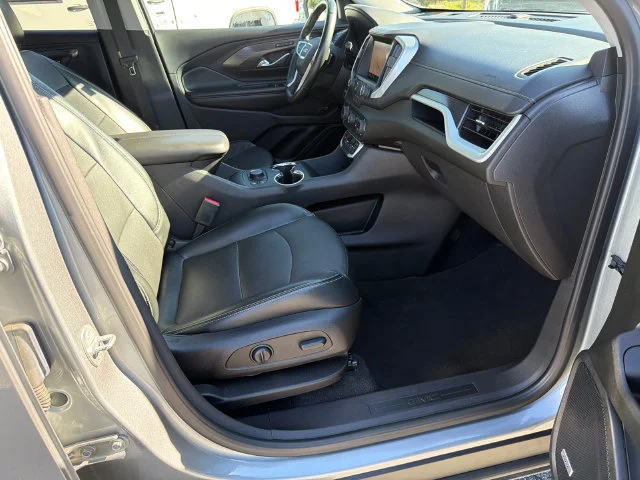 Used 2023 Sterling Metallic GMC SLT image 13