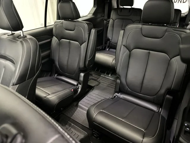 Used 2024 Red Jeep Limited image 27
