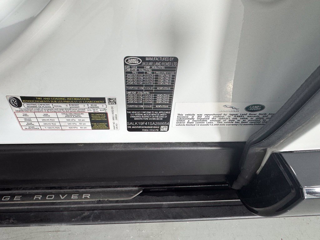 Used 2025 Fuji White Land Rover Autobiography image 28