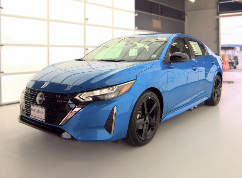 Used 2025 Electric Blue Metallic Nissan SR image 13