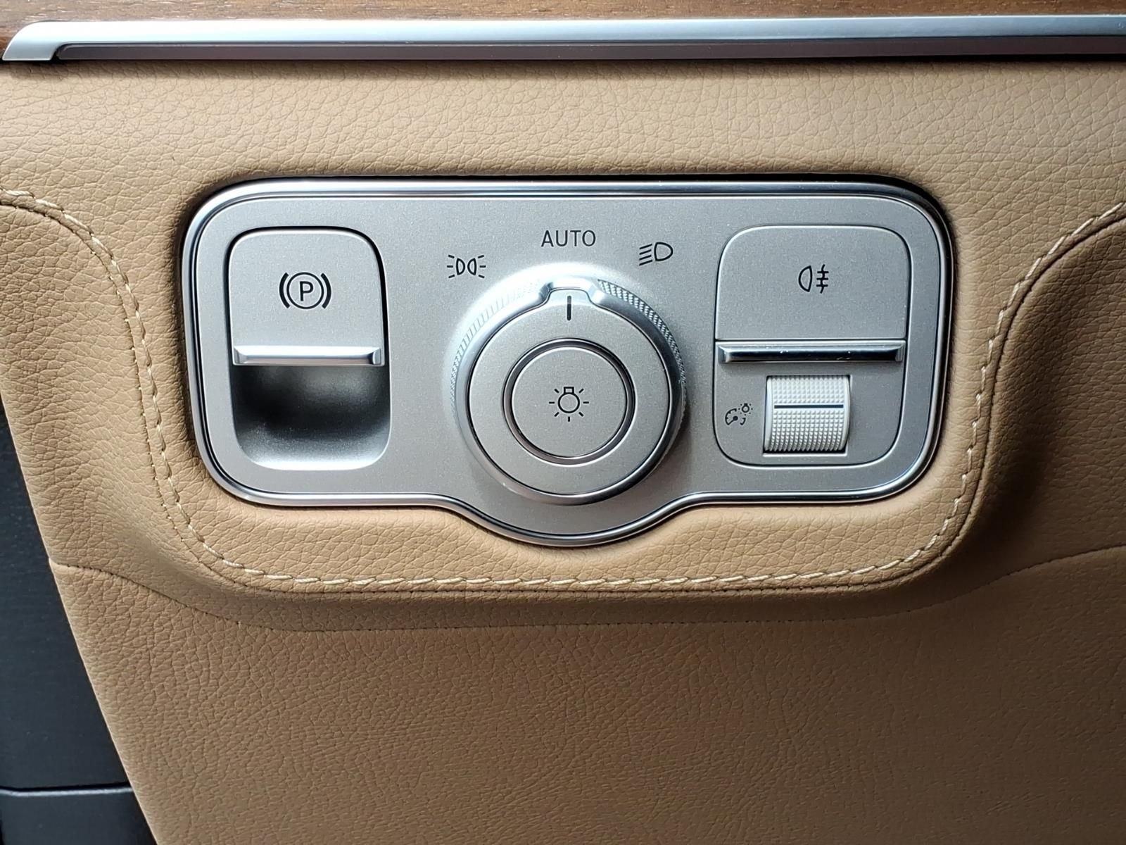 Certified Used 2024  Mercedes-Benz GLS 450 image 18