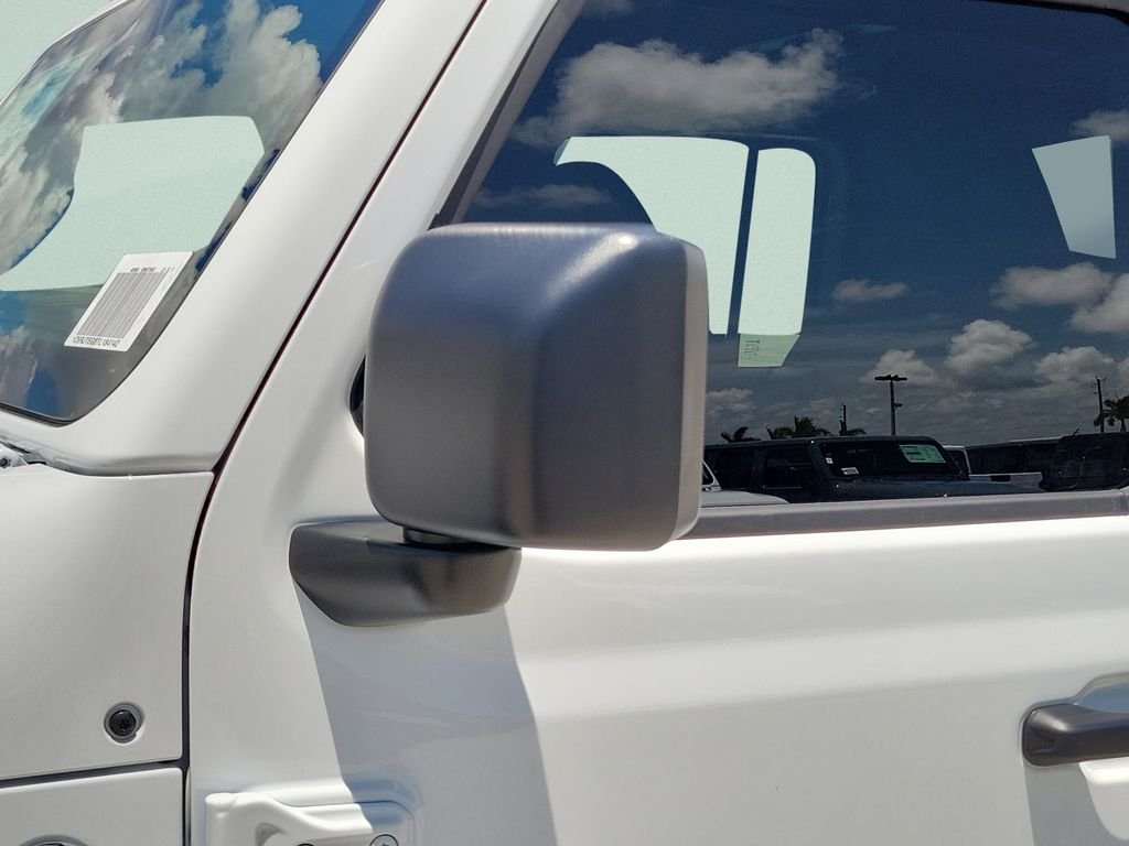 New 2026 Bright White Clearcoat Jeep Mojave image 28