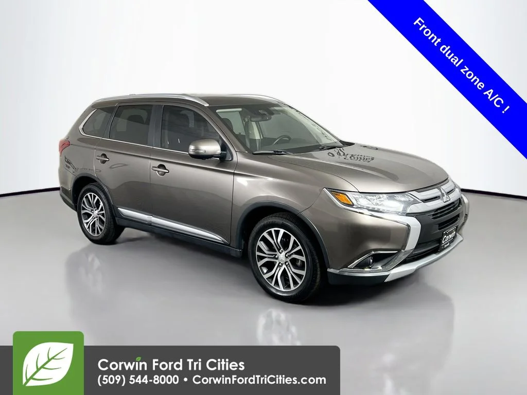 2018 Mitsubishi Outlander SEL S-AWC's photo