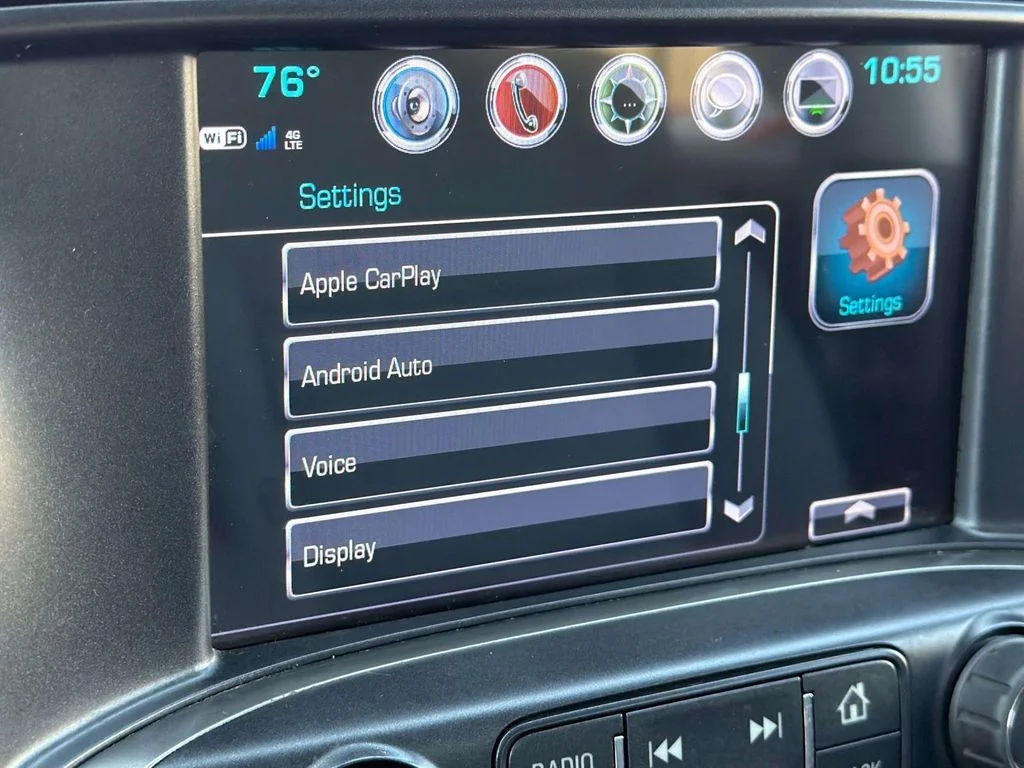 Used 2018 Summit White Chevrolet LT image 24
